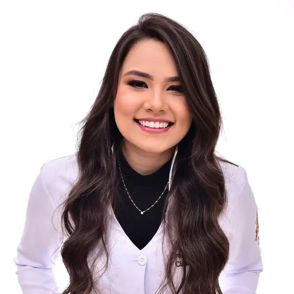 Nathália Gusmão Christo Cro-MG: 60823 - • Graduação em Odontologia Faculdades Integradas do Norte de Minas – FUNORTE (2017-2021). - Aperfeiçoamento em Cirurgia Oral Menor – Funorte; - Imersão em facetas de Resina Composta.